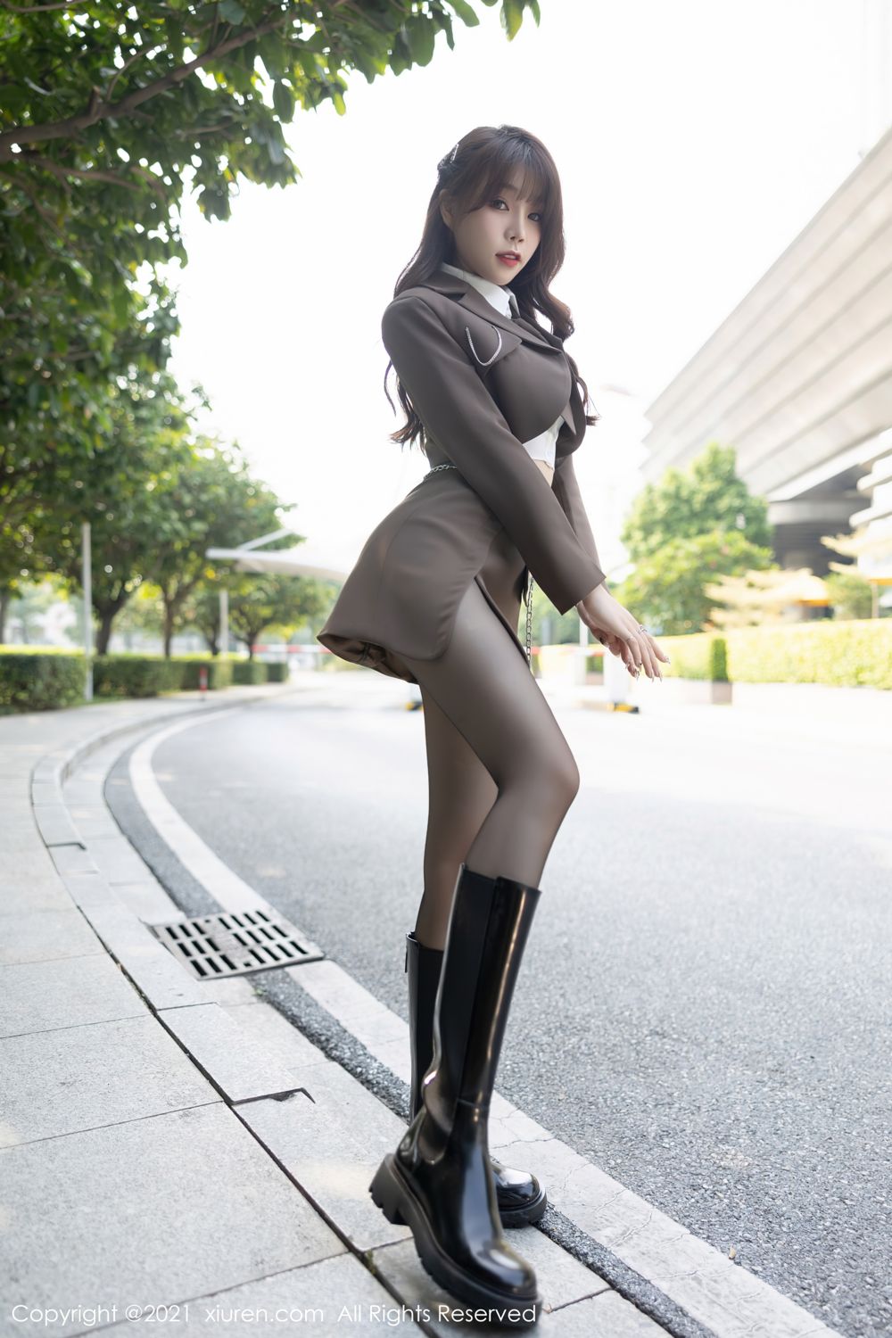 [XiuRen]高清写真图 2021.12.03 No.4299 芝芝Booty