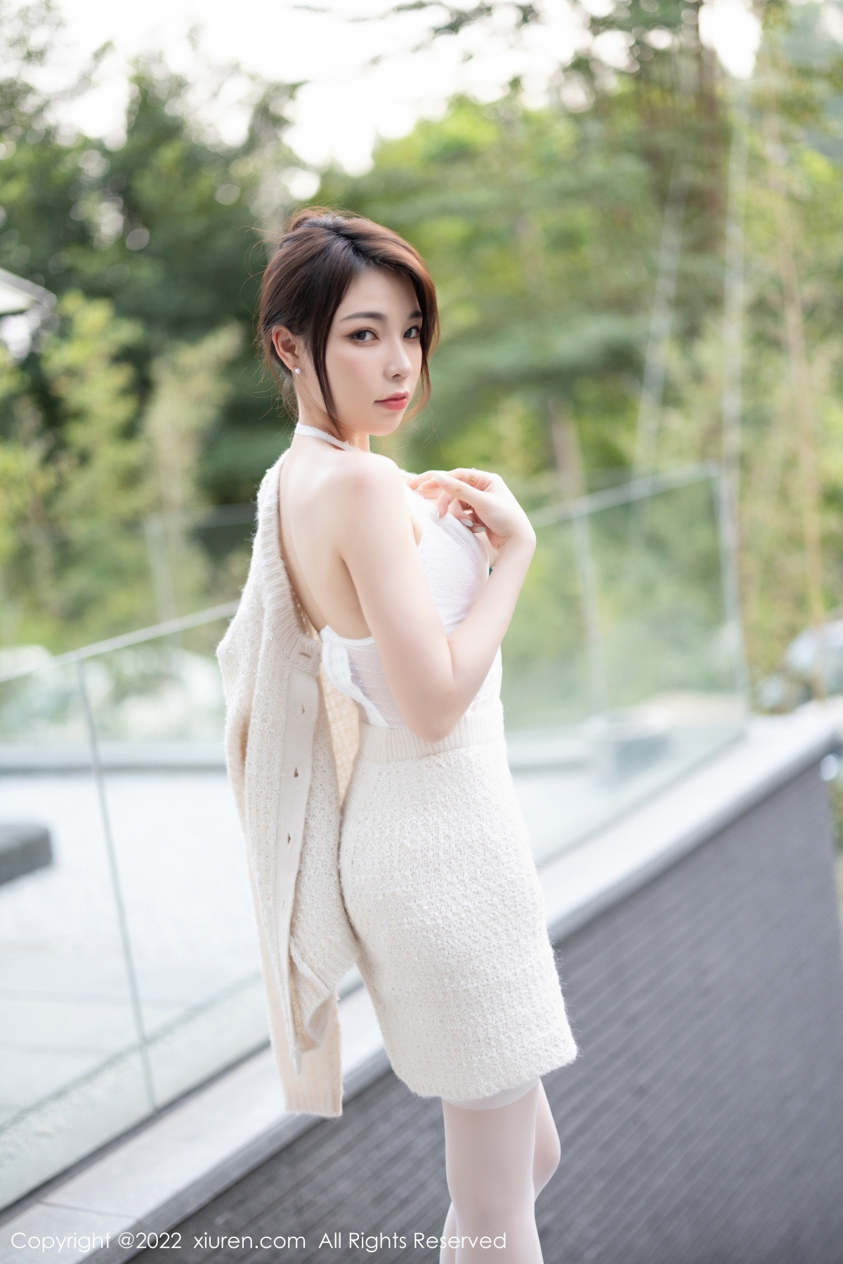 [XiuRen]高清写真图 2022.11.18 No.5880 徐莉芝Booty 丝袜美腿