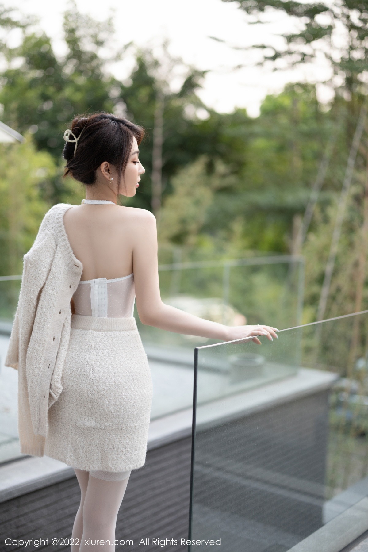 [XiuRen]高清写真图 2022.11.18 No.5880 徐莉芝Booty 丝袜美腿