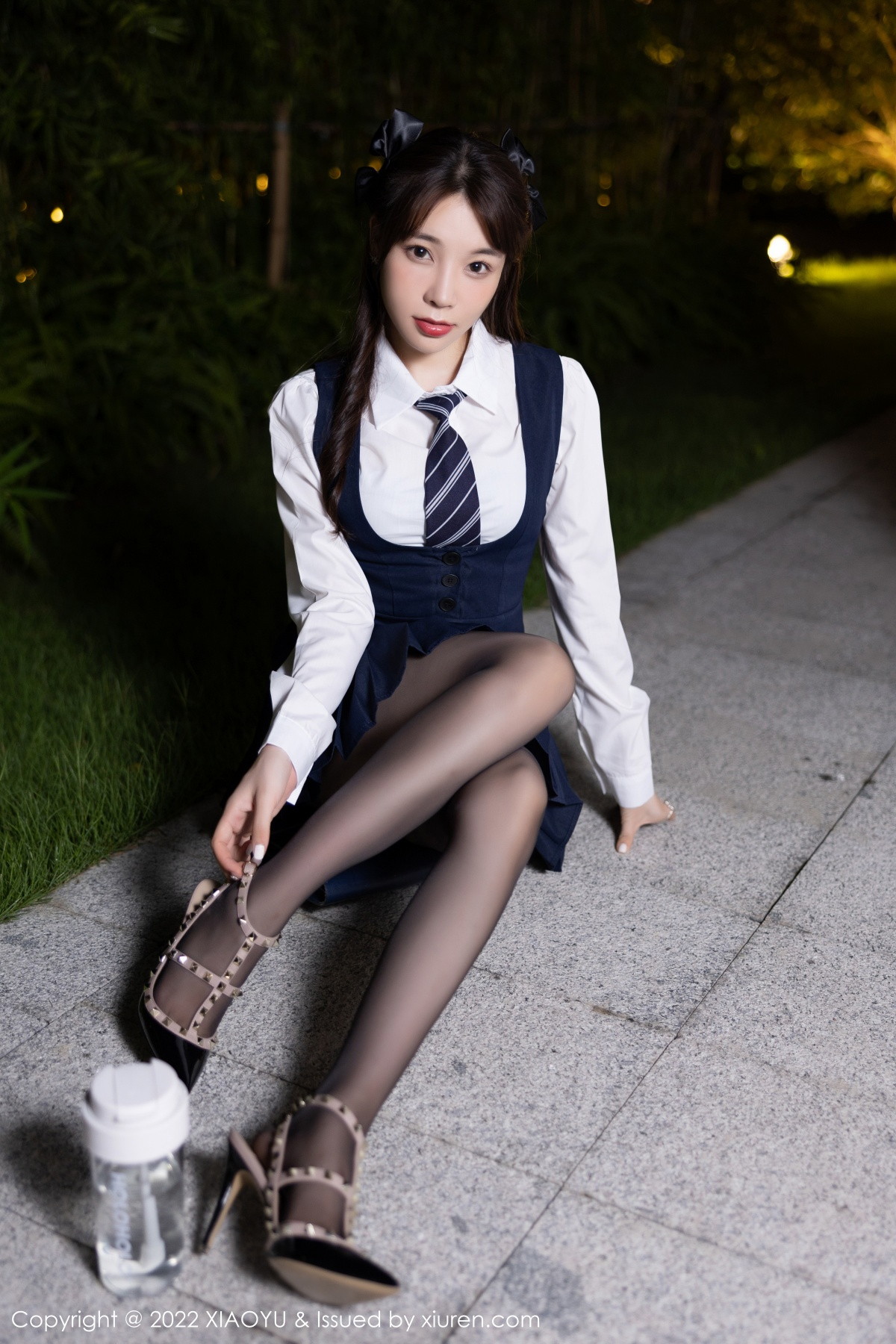 [XIAOYU]高清写真图 2022.11.01 VOL.894 徐莉芝Booty 黑丝美腿