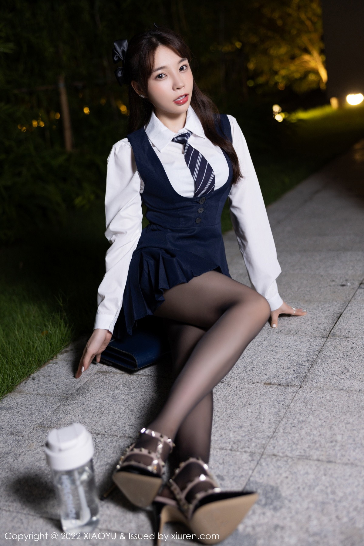 [XIAOYU]高清写真图 2022.11.01 VOL.894 徐莉芝Booty 黑丝美腿