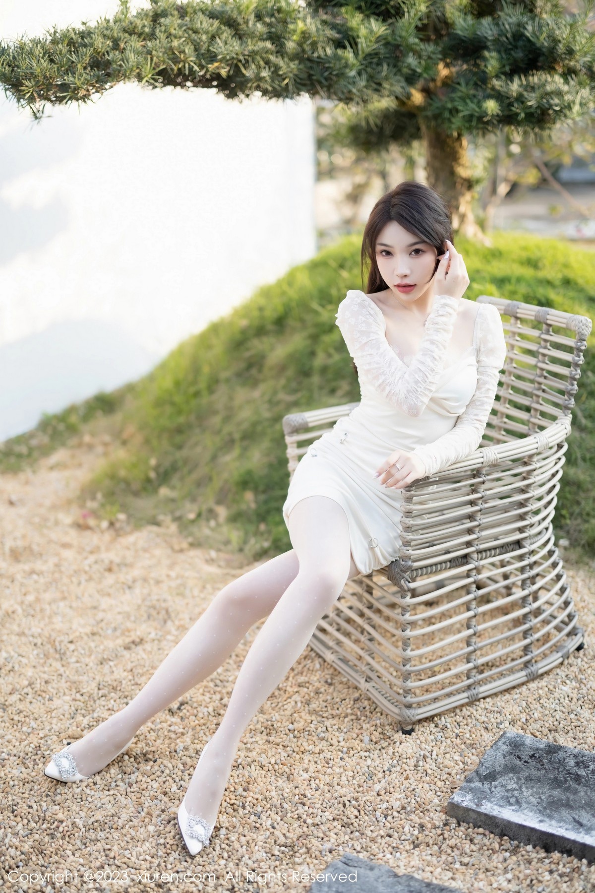 [XiuRen]高清写真图 2023.04.21 No.6616 徐莉芝Booty 丝袜美腿