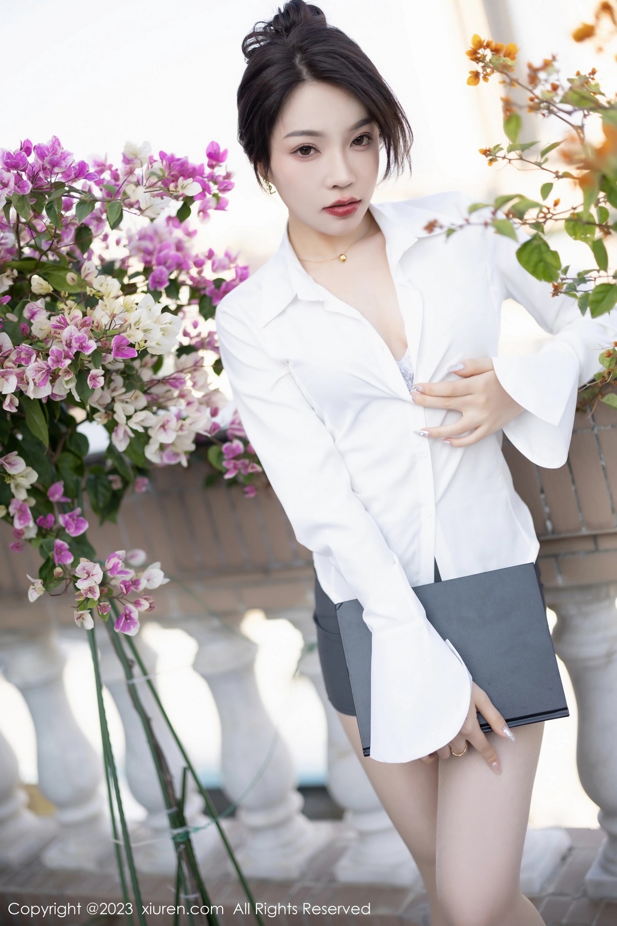[XiuRen]高清写真图 2023.06.30 No.7002 徐莉芝Booty 美腿丝袜