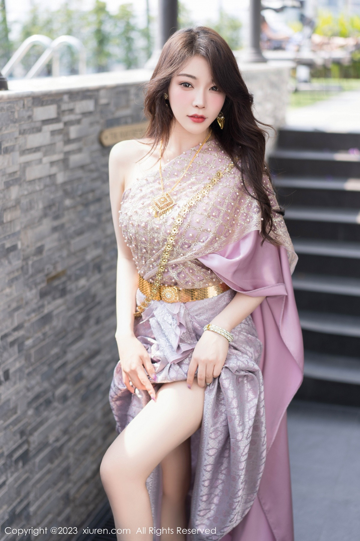 [XiuRen]高清写真图 2023.07.31 No.7164 徐莉芝Booty 长裙美腿