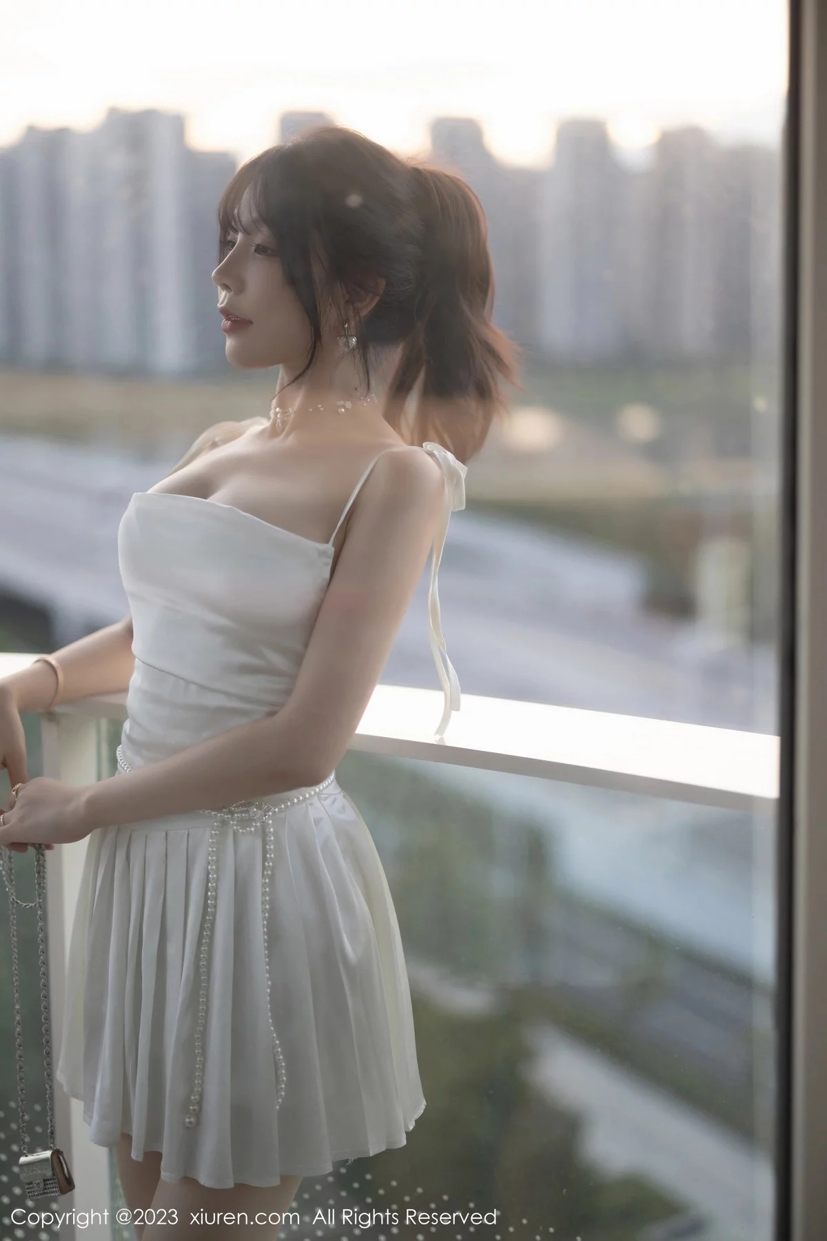 [XiuRen]高清写真图 2023.12.29 No.7889 徐莉芝Booty 丝袜美腿