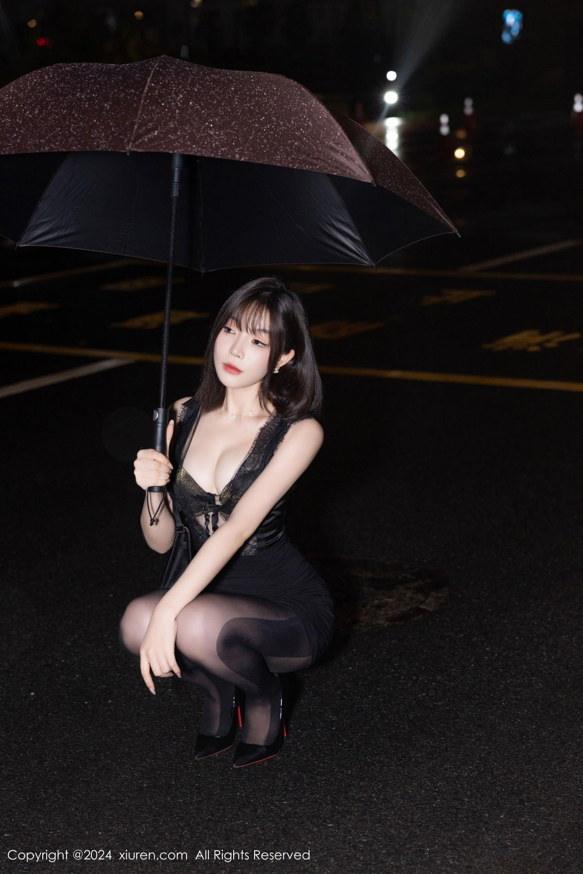 [XiuRen]高清写真图 2024.09.13 No.9157 徐莉芝Booty 美腿黑丝