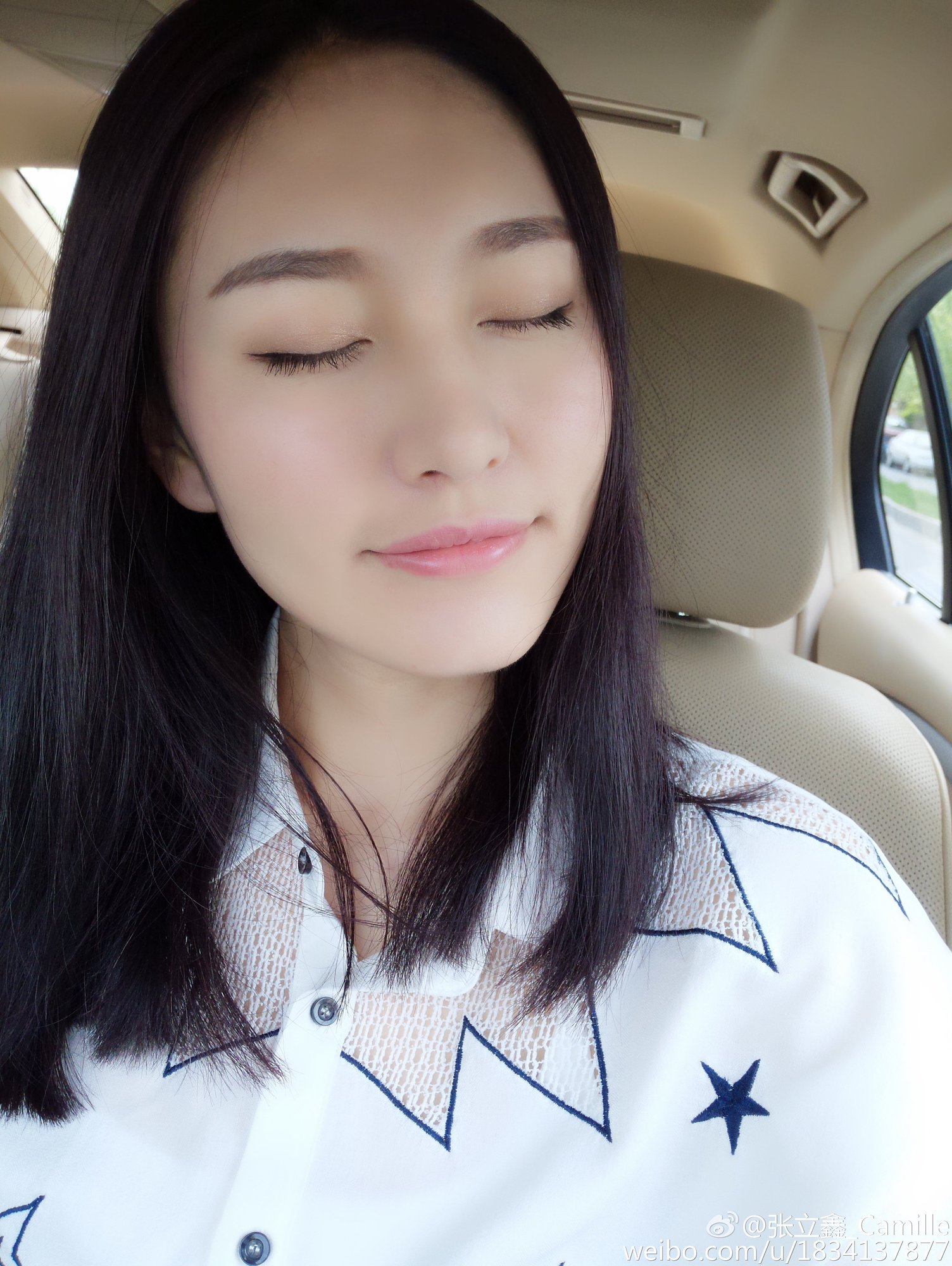 张立鑫Camille 美人儿车模俏丽图片秀
