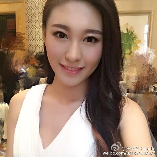 张立鑫Camille 美人儿车模俏丽图片秀