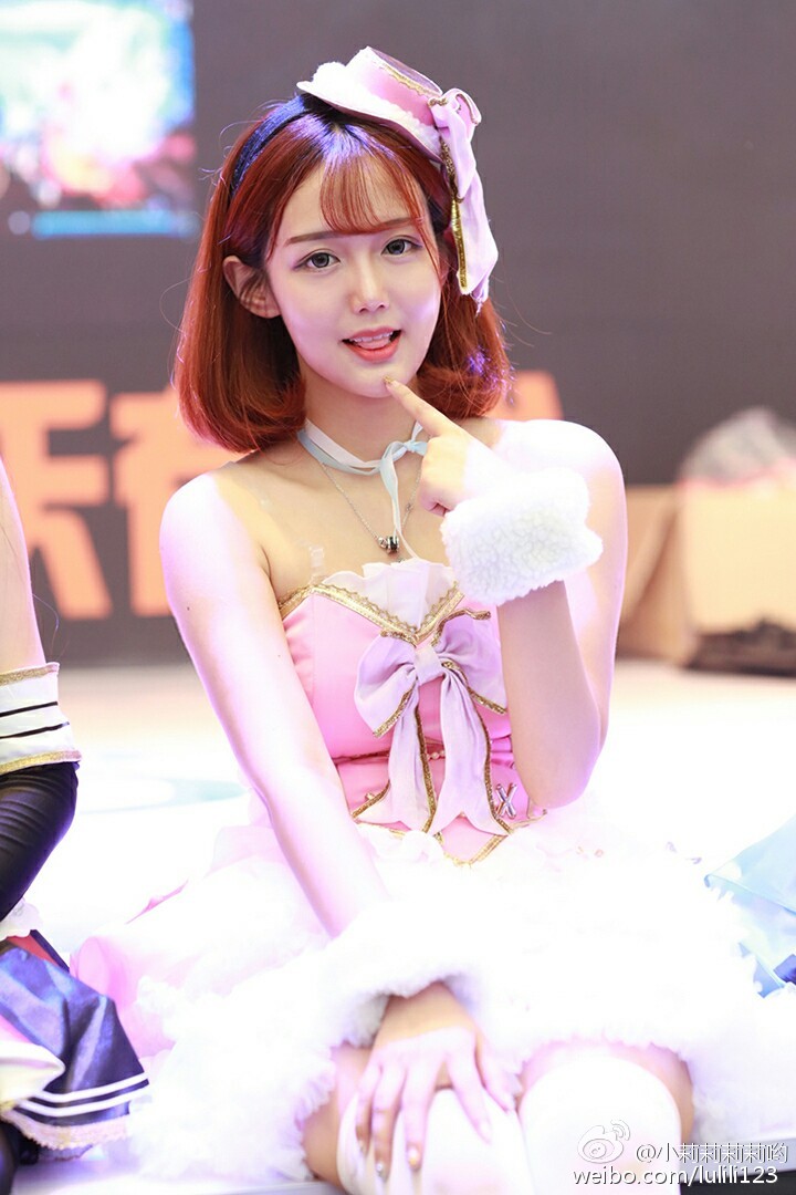小莉莉 2016CJ童颜巨乳联通小沃SG