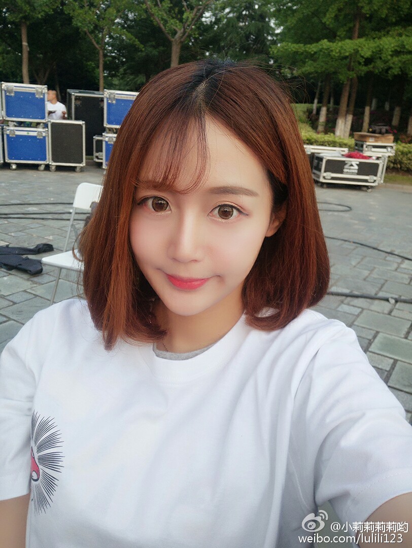 小莉莉 2016CJ童颜巨乳联通小沃SG