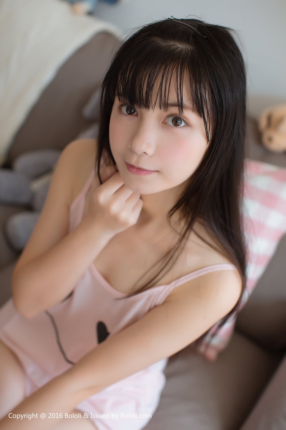 鱼丸 - [BoLoli波萝社新刊]高清写真图 BOL.38 真空睡衣喝奶
