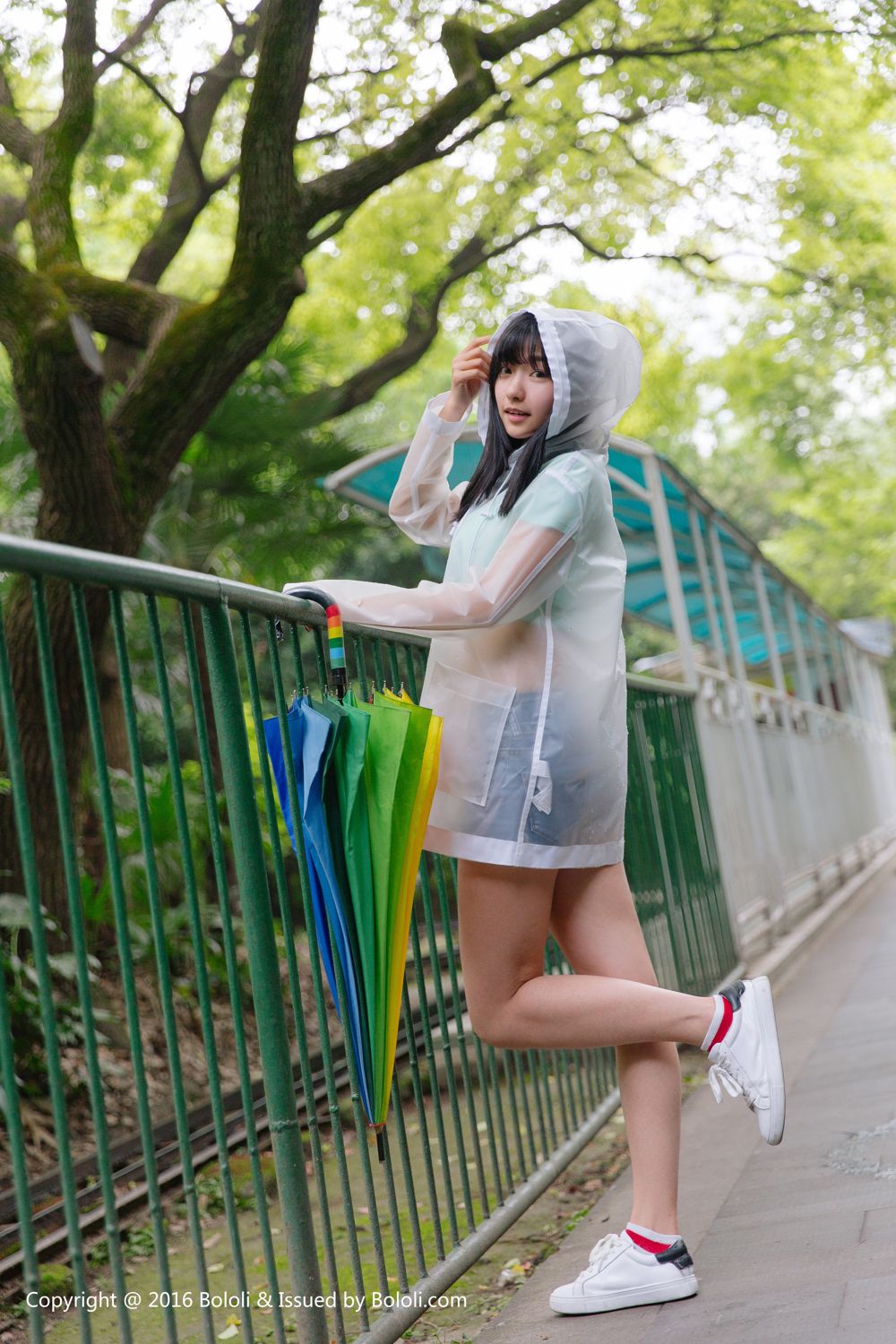 周闻- [Kimoe激萌文化]高清写真图 KIM.021 雨后漫步