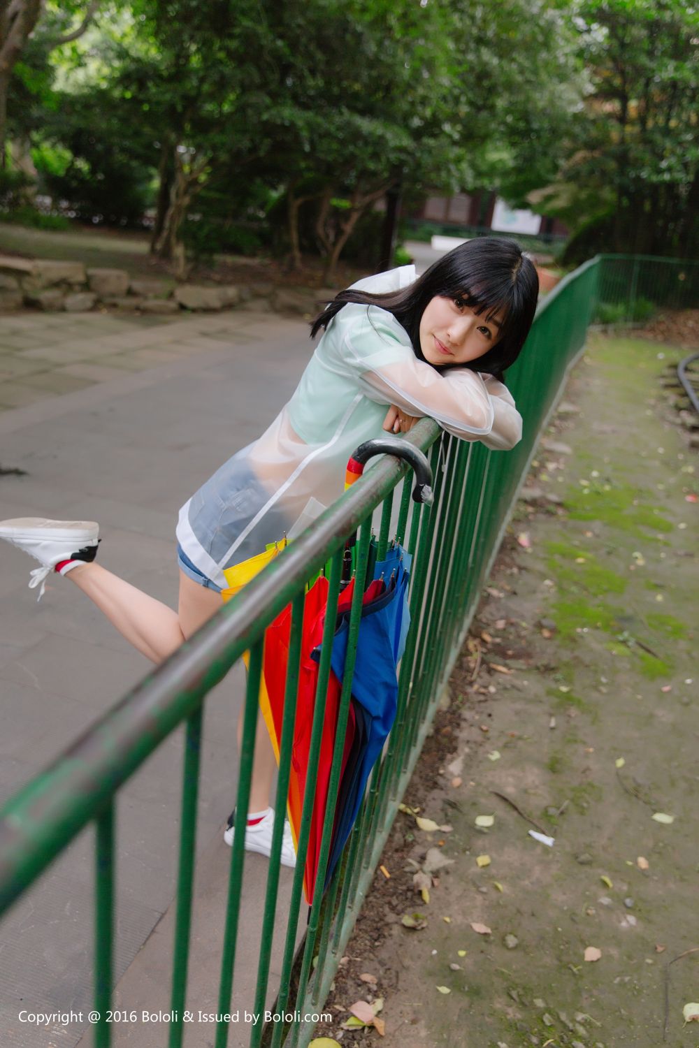 周闻- [Kimoe激萌文化]高清写真图 KIM.021 雨后漫步