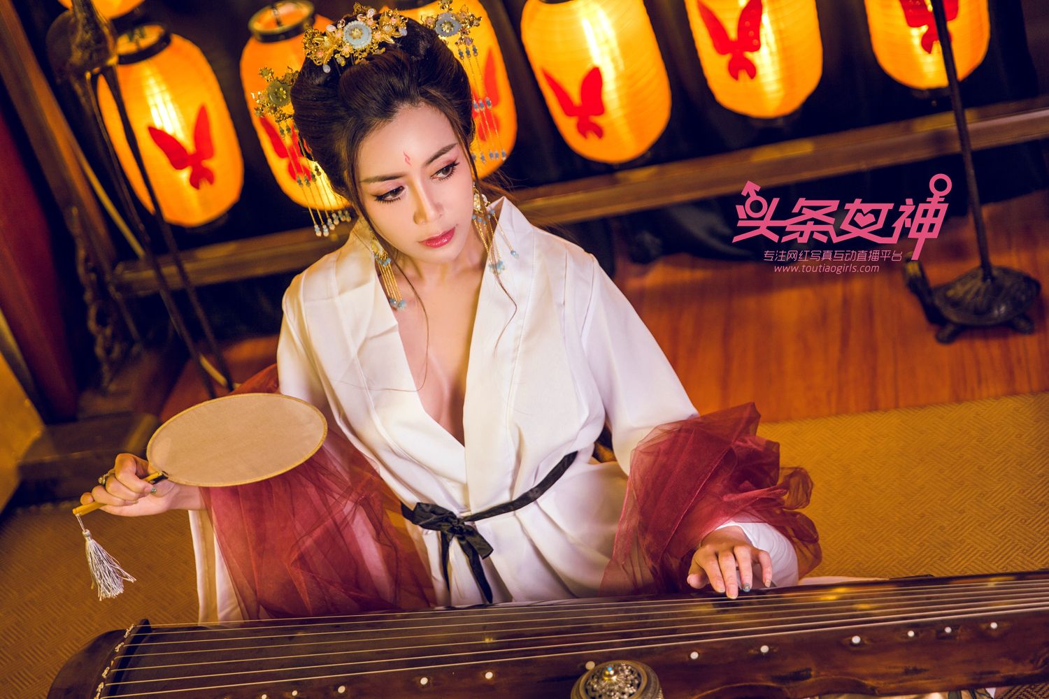 当代女帝萱宸 古装美人出镜