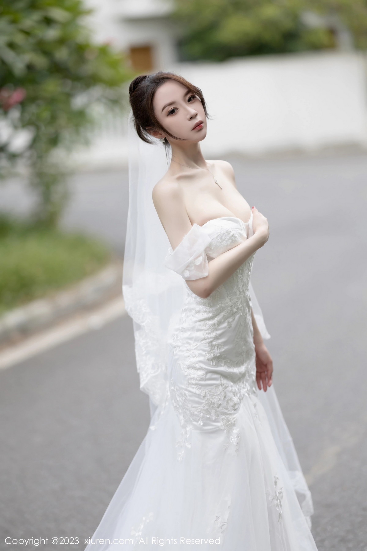 [XiuRen]高清写真图 2023.08.30 No.7310 梦心玥 婚纱美腿