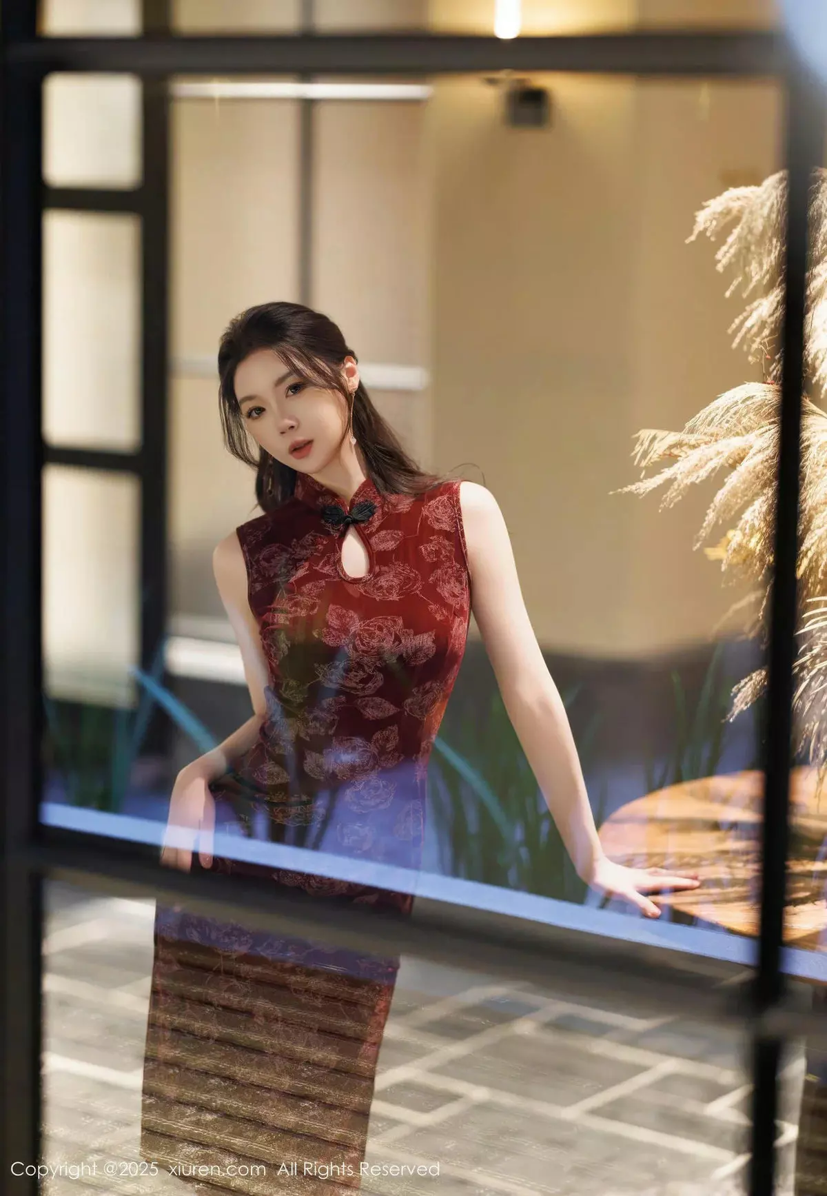 [XiuRen]高清写真图 2025.04.02 No.10106 梦心玥 红色旗袍