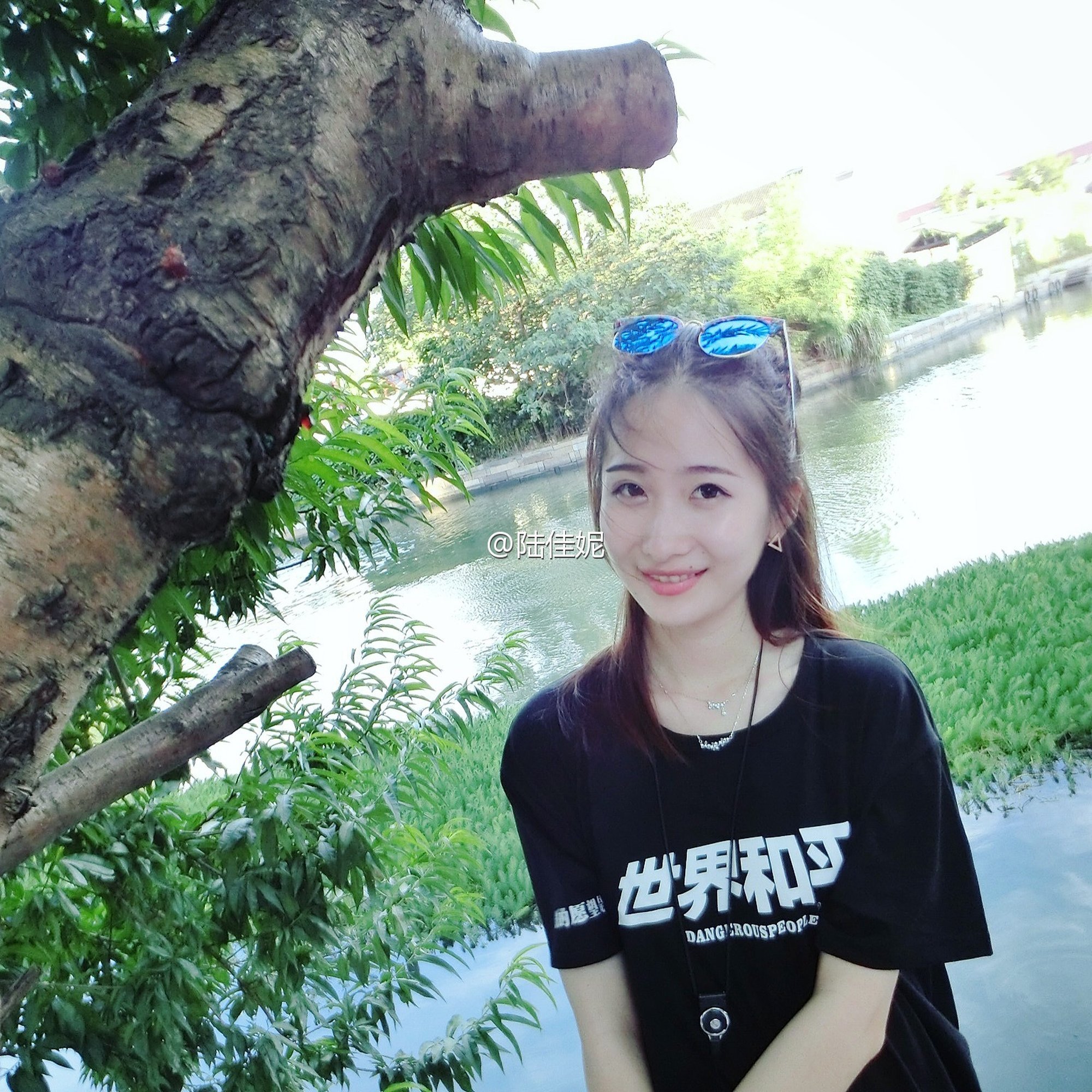 陆佳妮 2016ChinaJoy盛大展台SG
