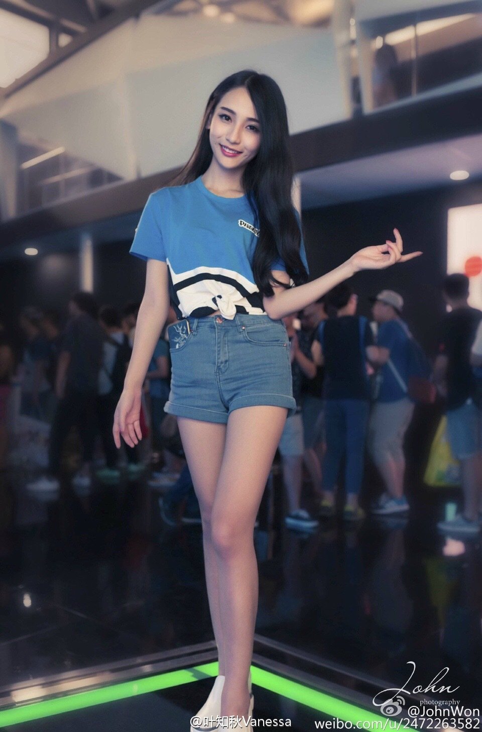 叶知秋 很有诗意的大美女私房图
