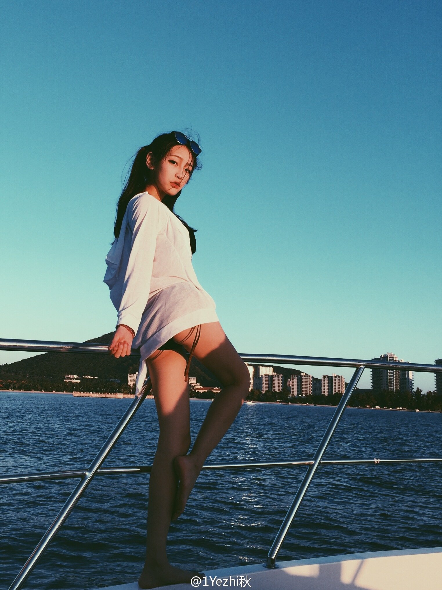 叶知秋 很有诗意的大美女私房图