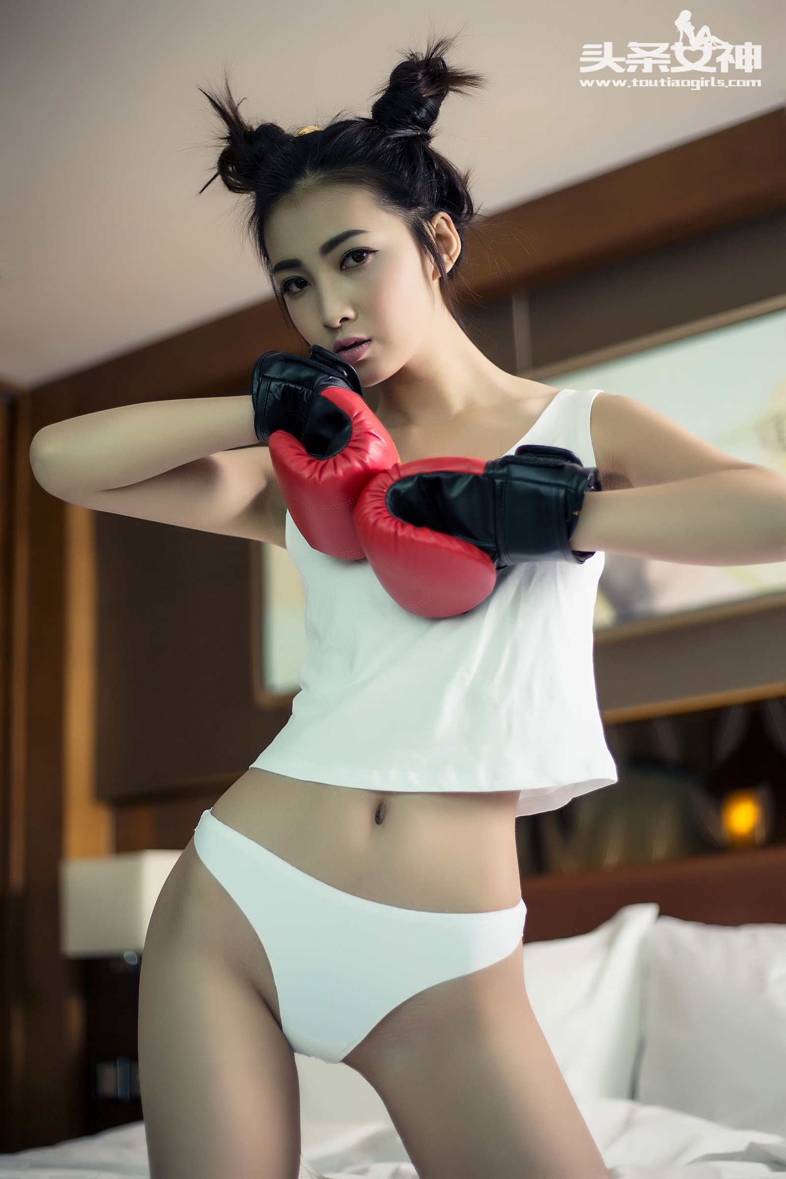 张爽 [TouTiao头条女神]高清写真图2016-06-27 16岁小萝莉的定义