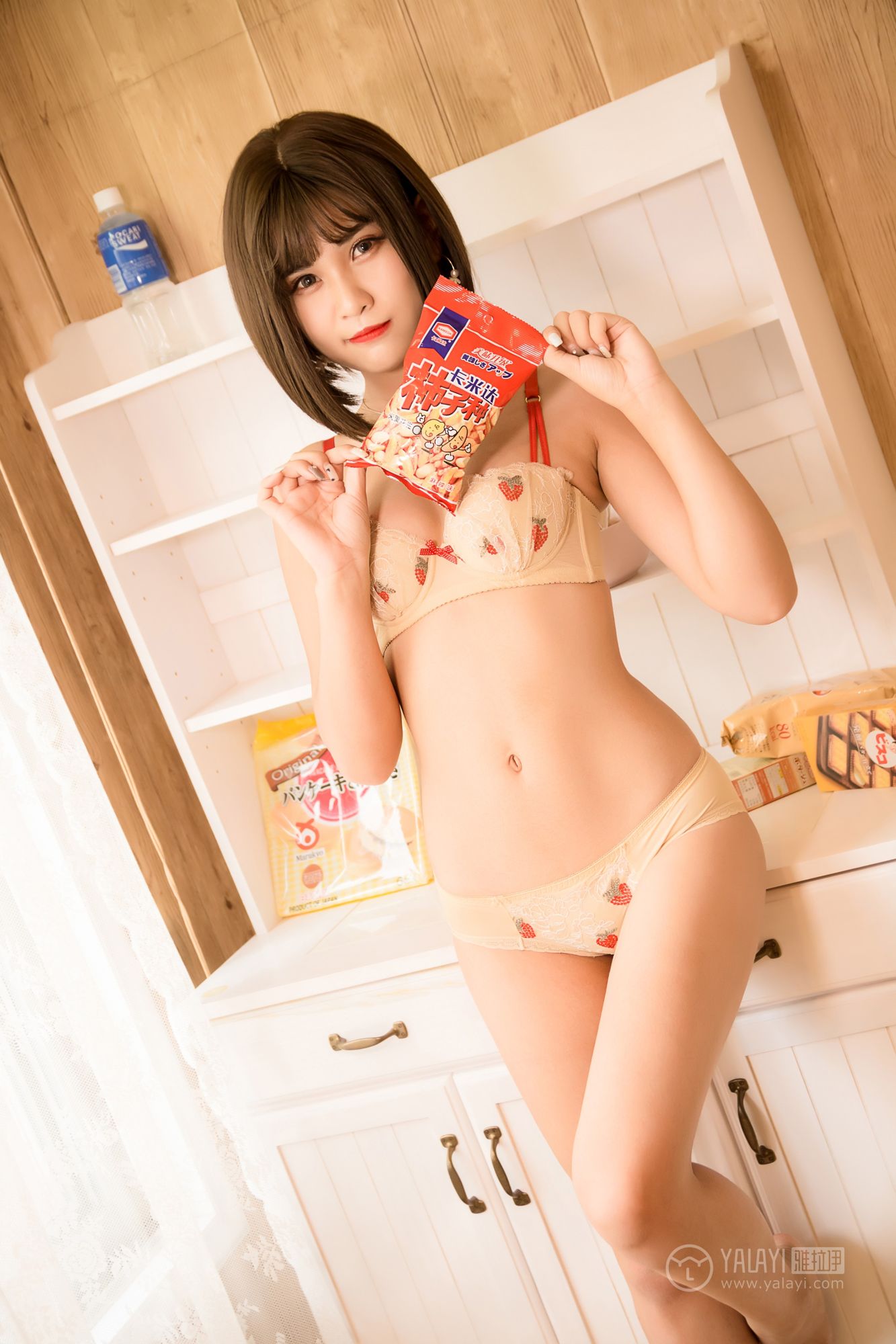 [YALAYI雅拉伊]高清写真图 2019.01.28 No.177 草莓妹妹 宝儿