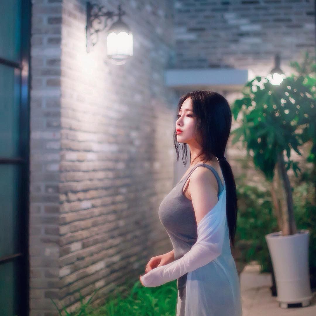 jeee622 不科学的超胸韩妹私房照诱惑写真图