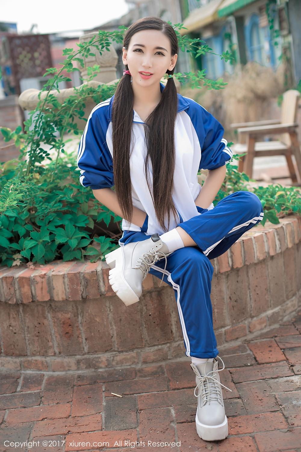 赵颖的日系高中运动服 美胸细腰小女生的诱惑