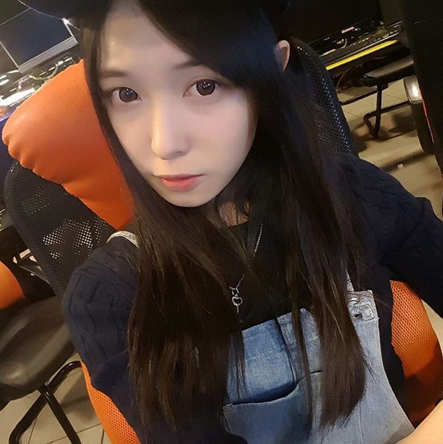 陈嘉靖 超萌香港LOL战队「Girls HK」正妹队员