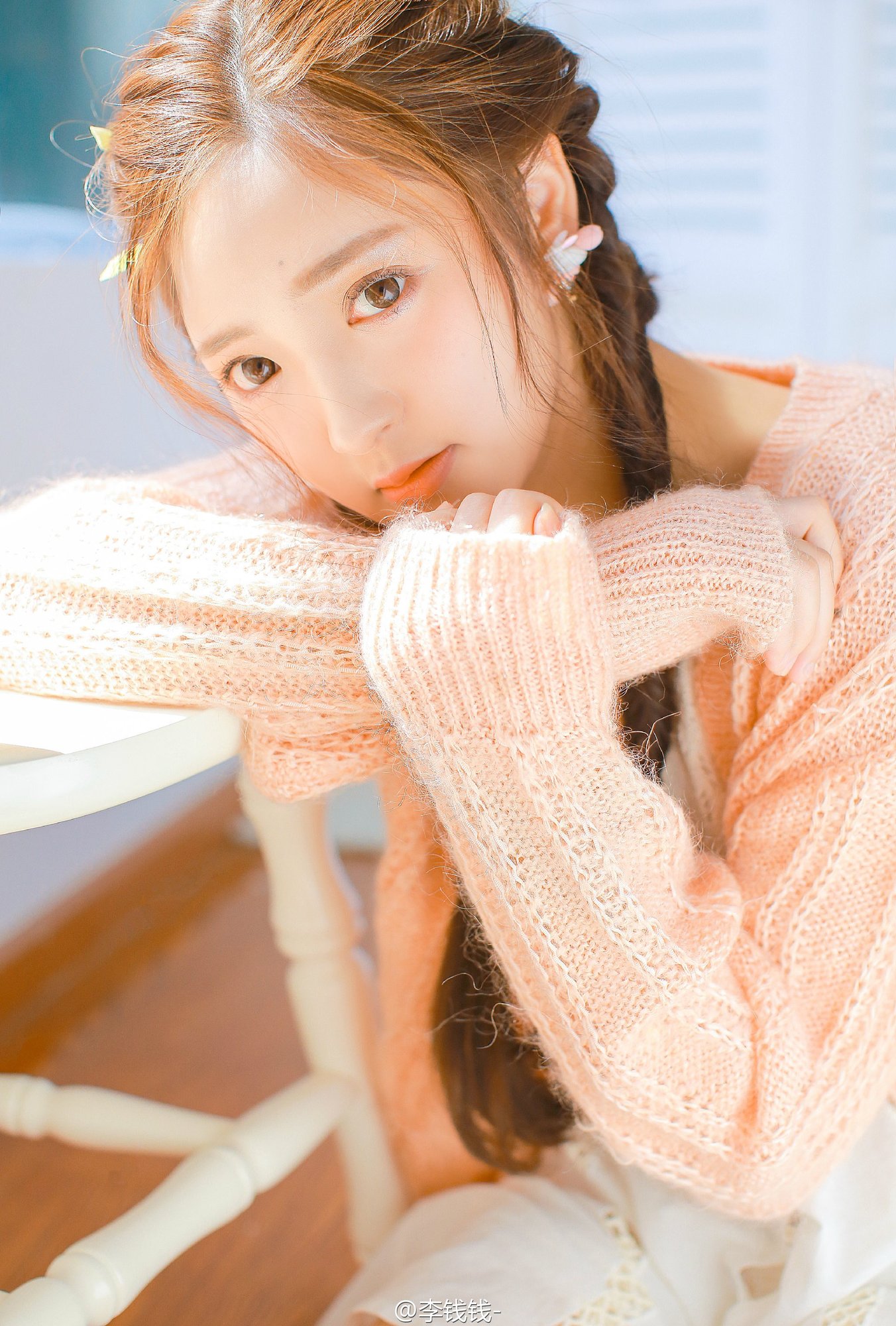 窦鹤鑫 治愈系网拍妹子写真图