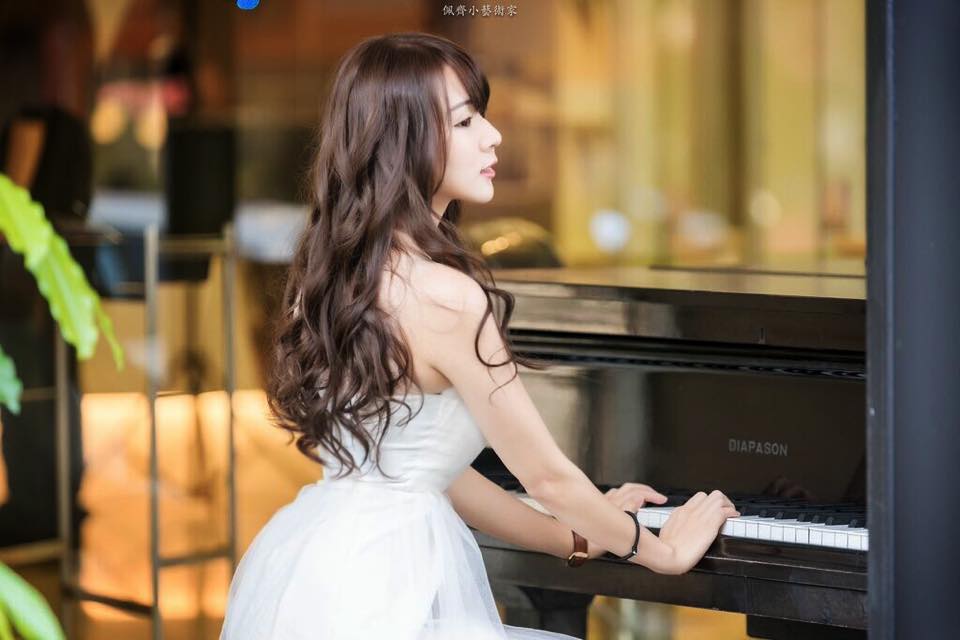 Lisa莉莎 32D可爱正妹海量私房写真图