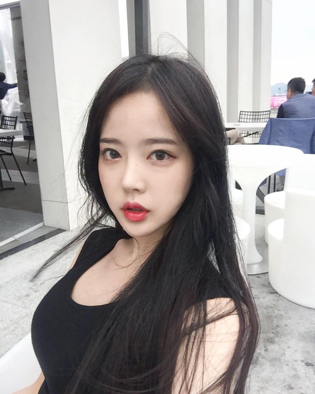 윤혜주 小隻马露出深沟雪白超诱人