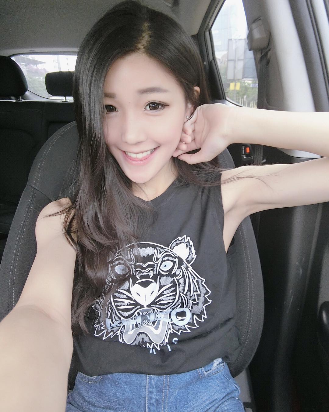 Ivy Kuang- 甜死人的治愈笑容