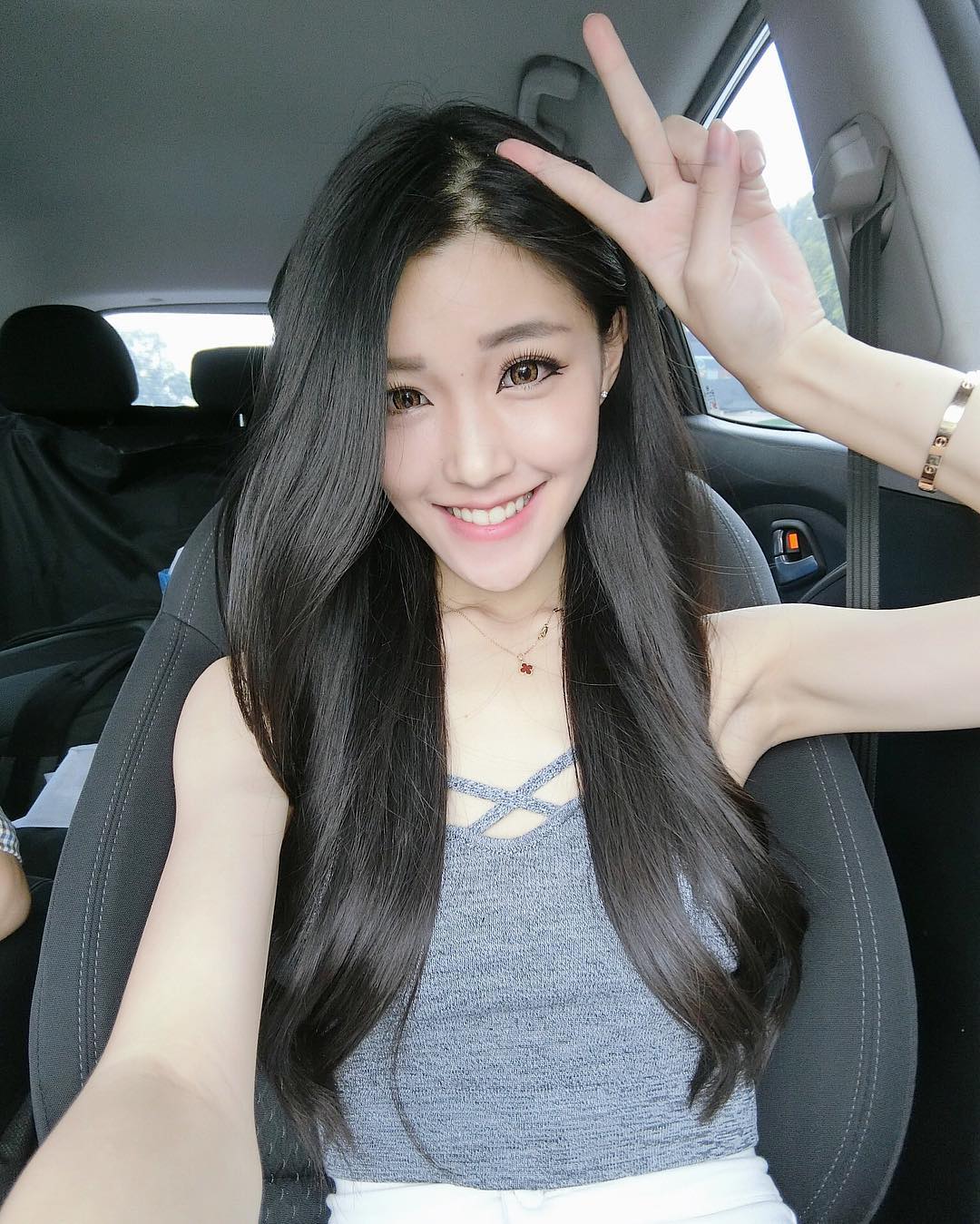 Ivy Kuang- 甜死人的治愈笑容