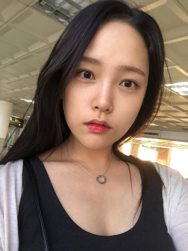 Betteralicee- 酒窝美女美妆私房照