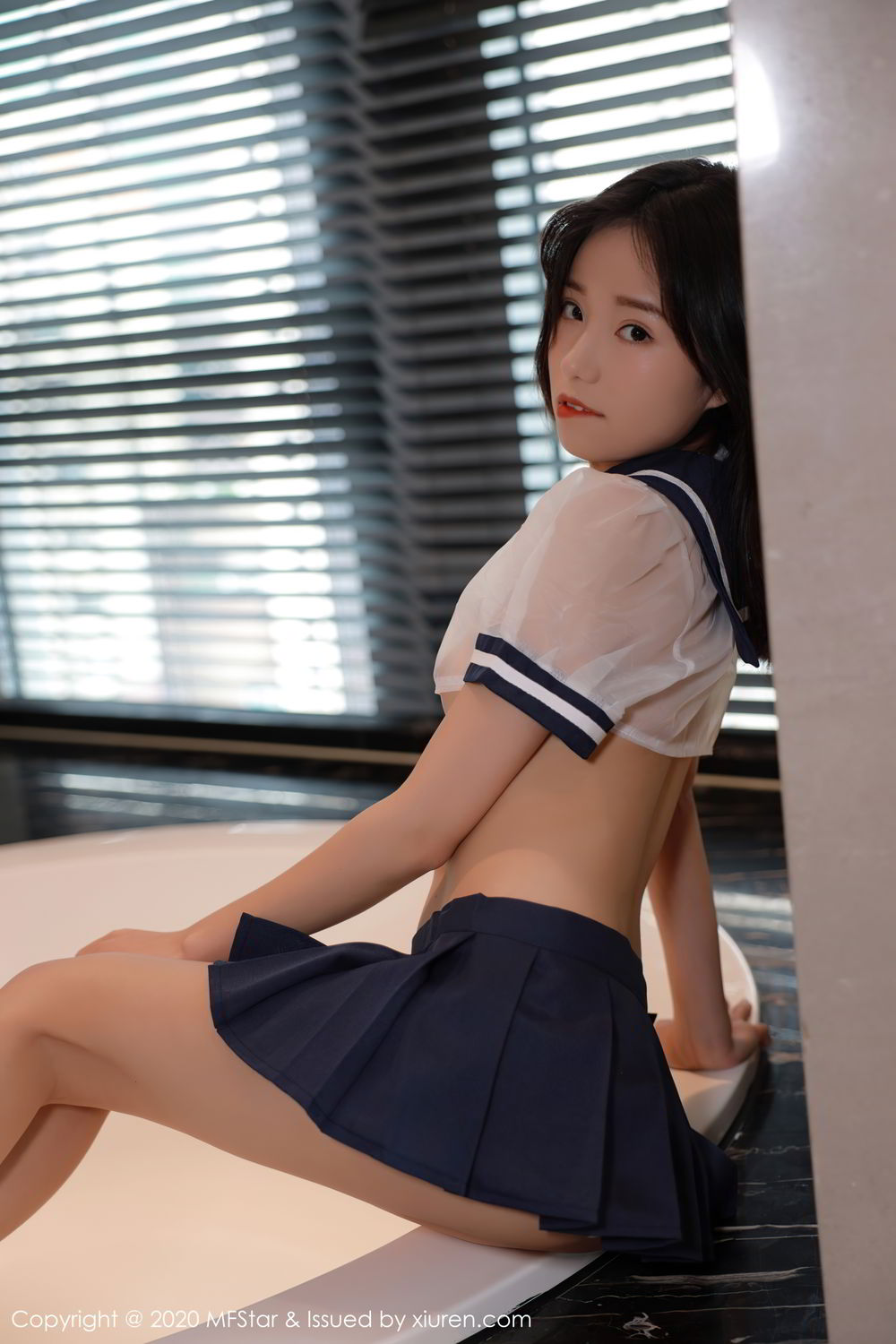 [MFStar]高清写真图 2020.11.09 VOL.412 仓井优香