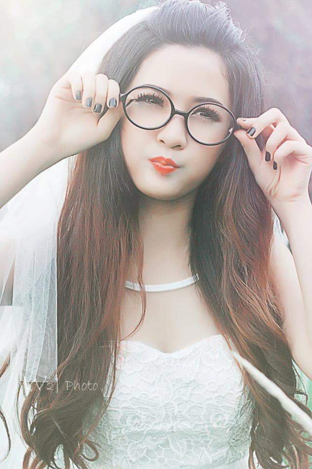 Melly Do，越南美女DJ私房美图