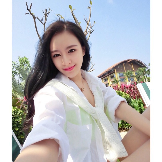 Elvareny- 气质美女私房照