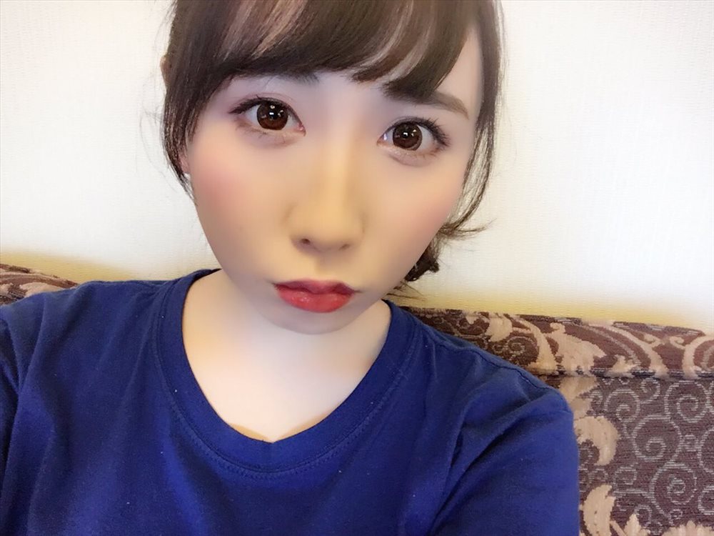 仓咲奈央- 17代超短裙警察女子组合成员