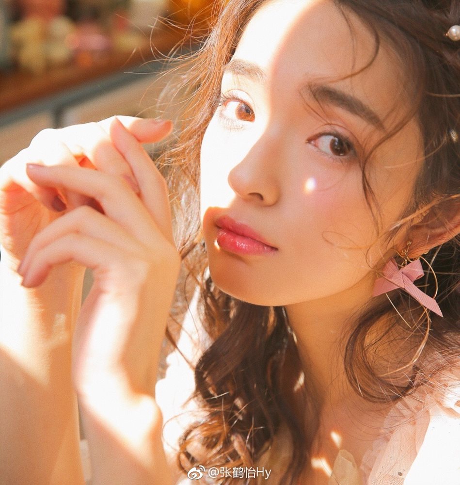 张鹤怡- 中央美院校花私房照