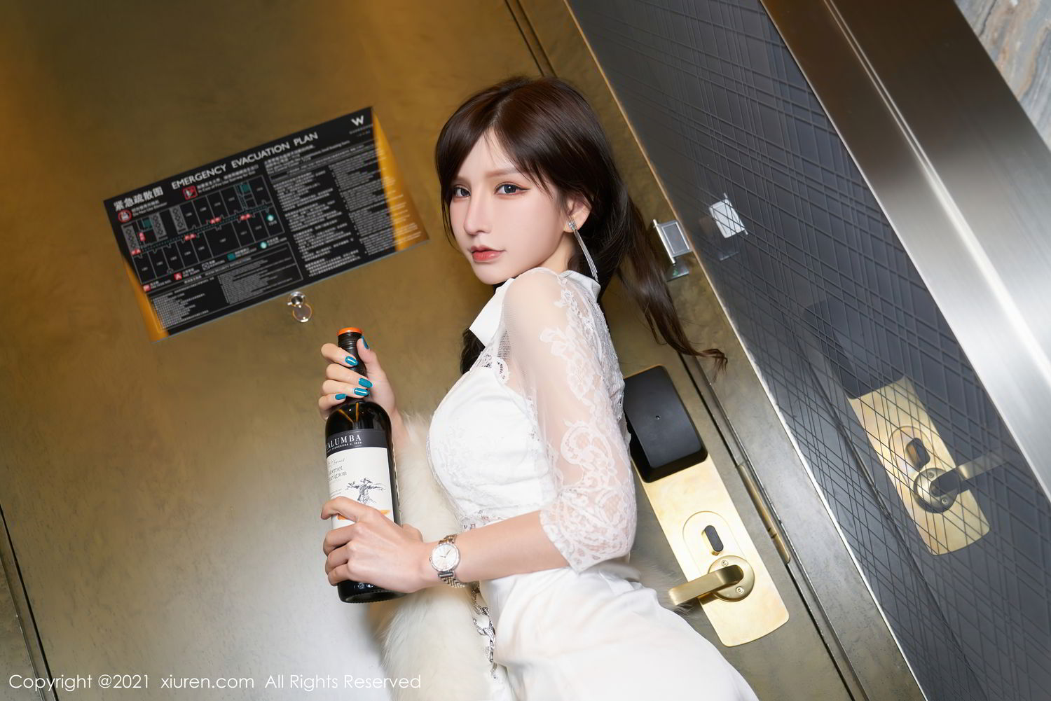 [XiuRen]高清写真图 2021.03.22 VOL.3230 周于希Sandy