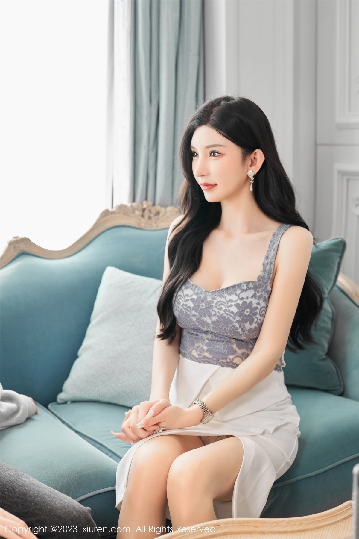 [XiuRen]高清写真图 2023.05.26 No.6811 周于希Sally 香港旅拍