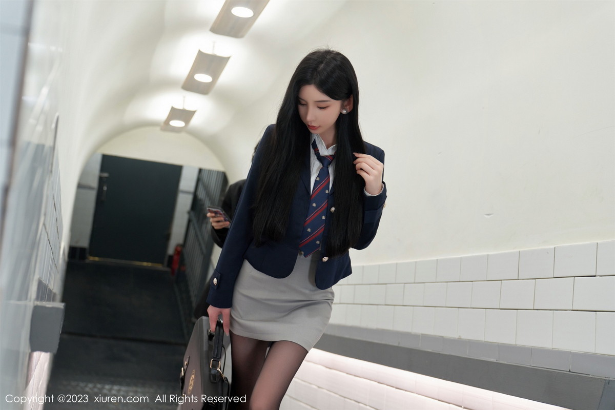 [XiuRen]高清写真图 2023.07.14 No.7086 周于希Sally 制服短裙