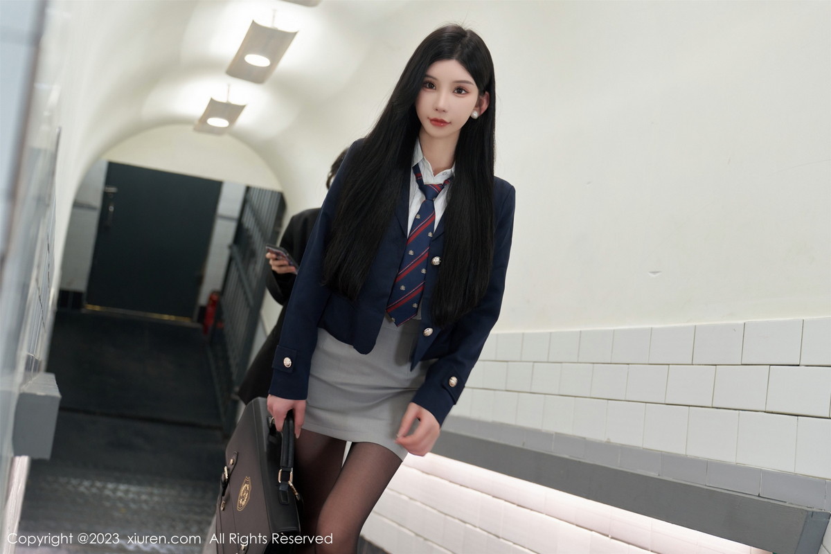 [XiuRen]高清写真图 2023.07.14 No.7086 周于希Sally 制服短裙