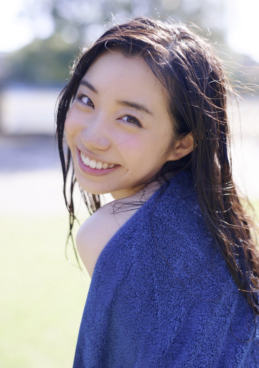 18岁美少女秋本铃果 清新养眼美图分享