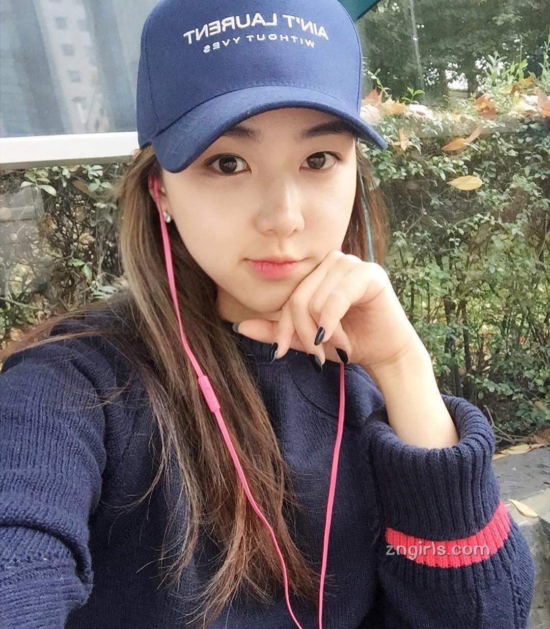 韩国美女博主Bygracekim 运动感十足的私房照