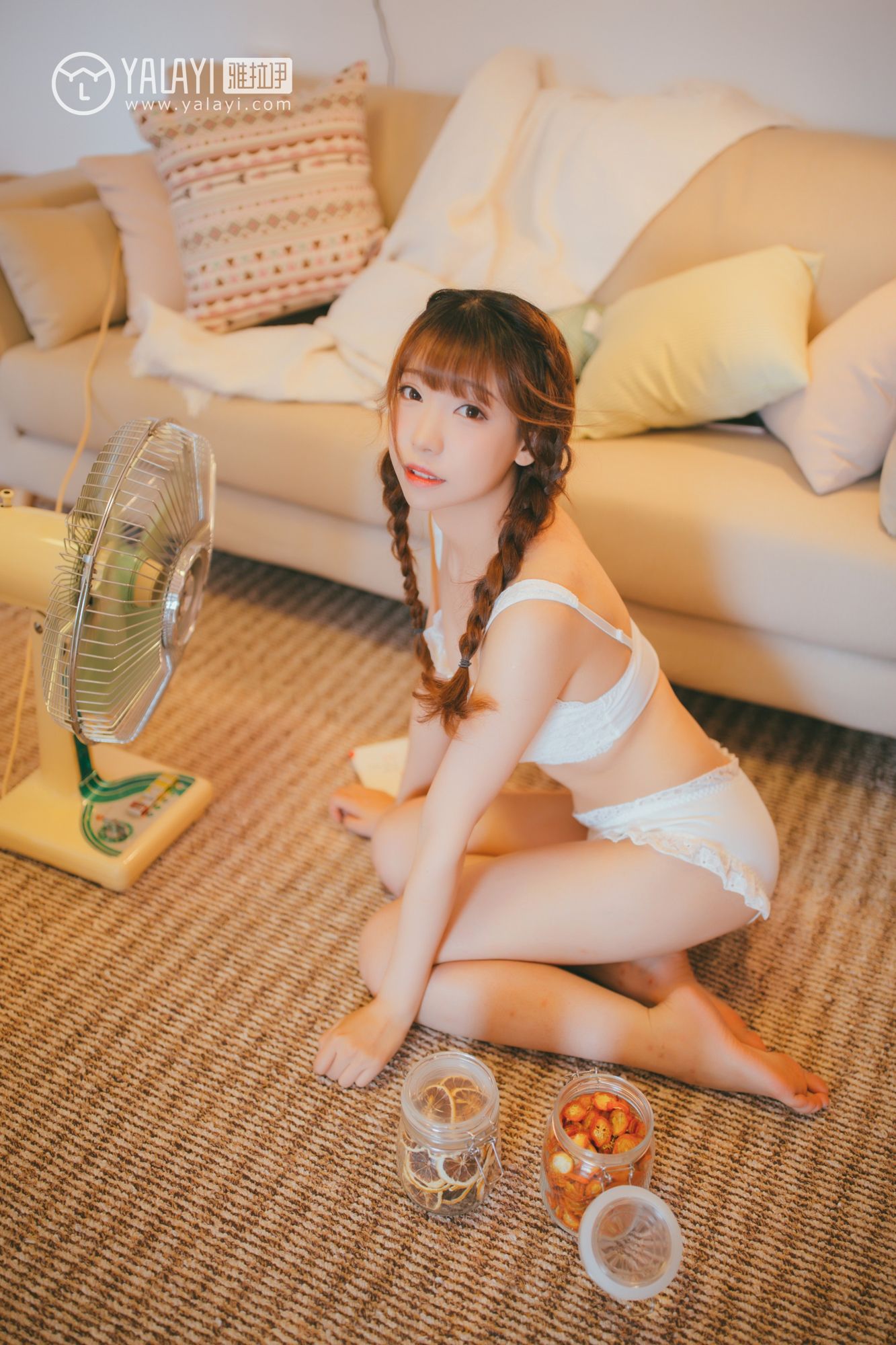 [YALAYI雅拉伊]高清写真图 2019.03.20 No.061 白色桔梗花 水花儿
