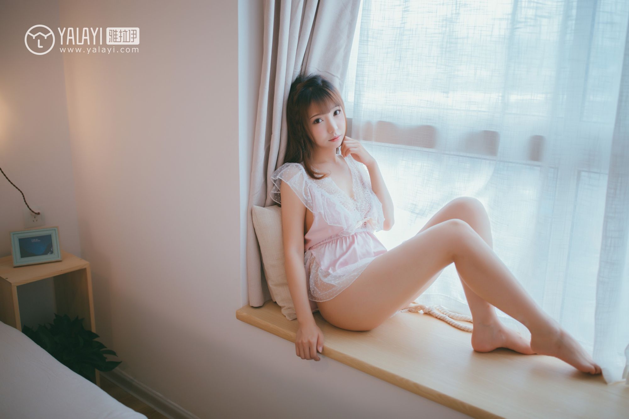 [YALAYI雅拉伊]高清写真图 2018.09.05 No.064 凝望 水花儿