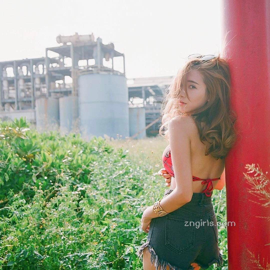 长腿正妹吕妍芯 身材出众气质迷人