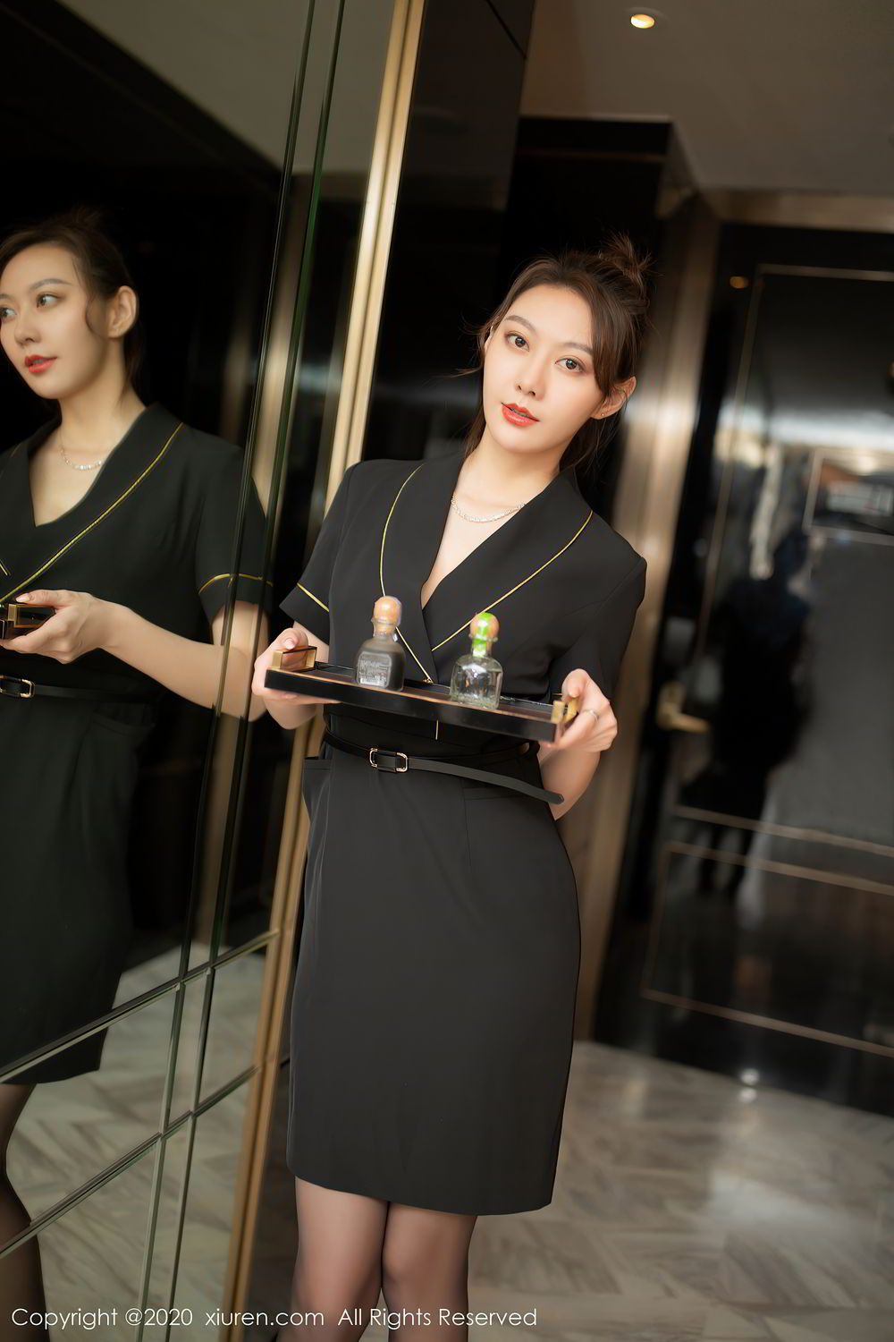 [XiuRen]高清写真图 2020.08.19 No.2464 艺轩