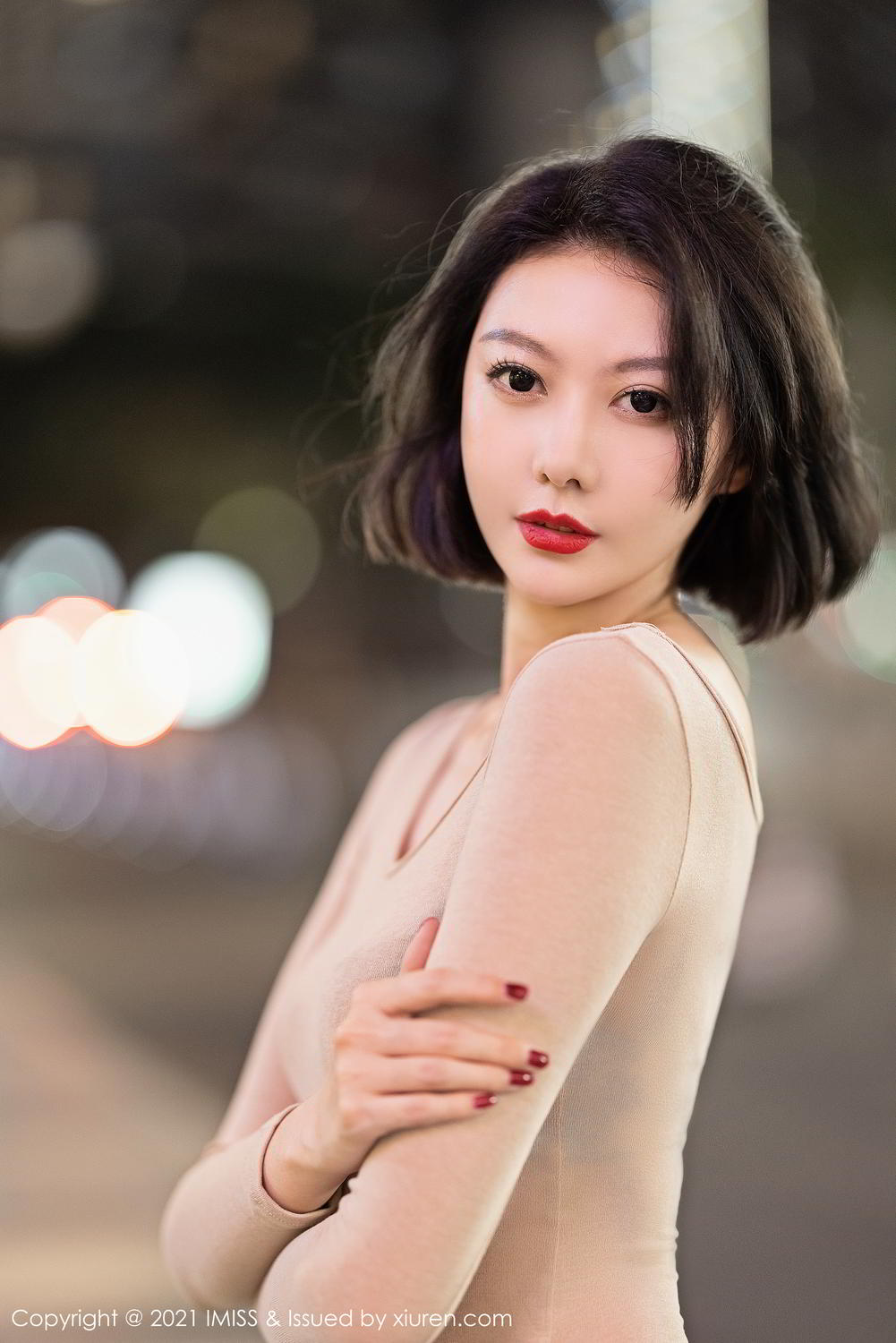 气质美女艺轩 直爽动人牛仔库